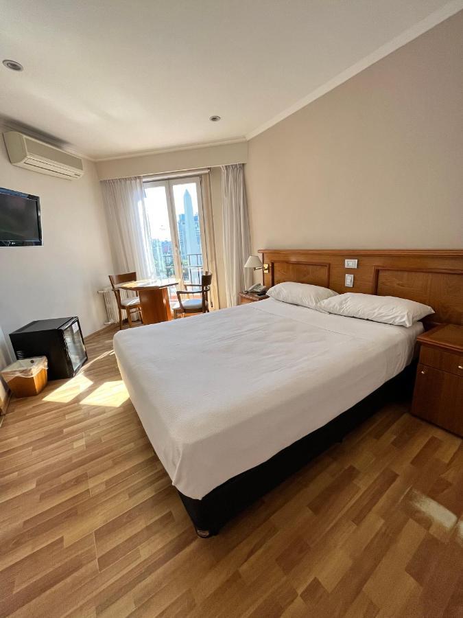 Bristol Hotel Буенос Айрес Екстериор снимка