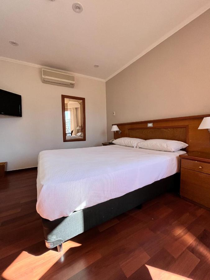 Bristol Hotel Буенос Айрес Екстериор снимка