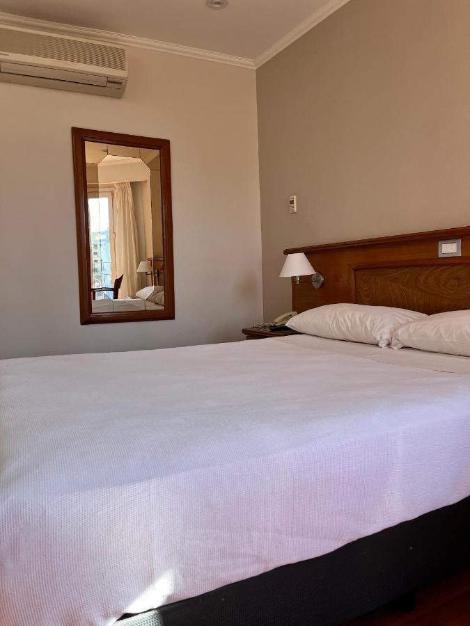 Bristol Hotel Буенос Айрес Екстериор снимка